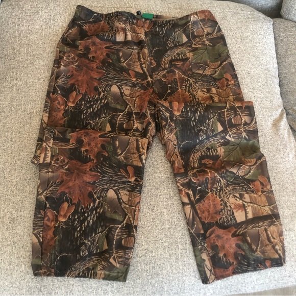 Cabelas polyester pants - Picture 3 of 6